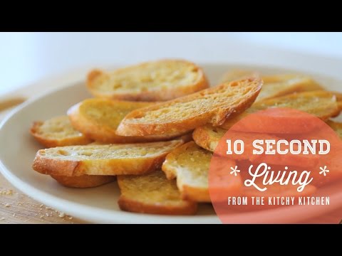 How to Make Crostini // 10 Second Living