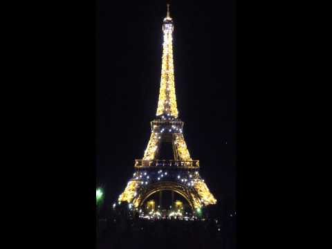 The Eiffel Tower Sparkling