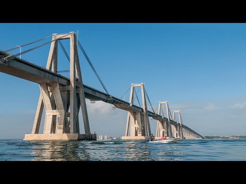 This Is How Bridges Are Constructed Over Water in Short