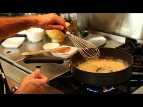 How to Make Fettuccine Sauce With Flour & Butter : Recipes for Home-Cooked Meals