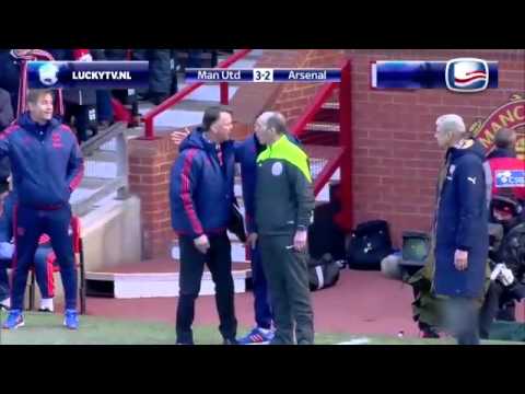 Louis van Gaal the magician (Dive / Chicken)